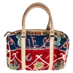 Tapestry duffel handbag